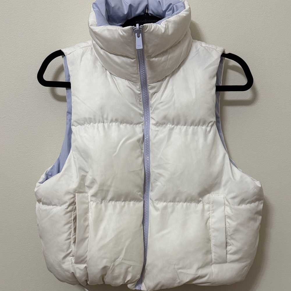 All in Motion Reversible Puffer Vest - white/baby blue